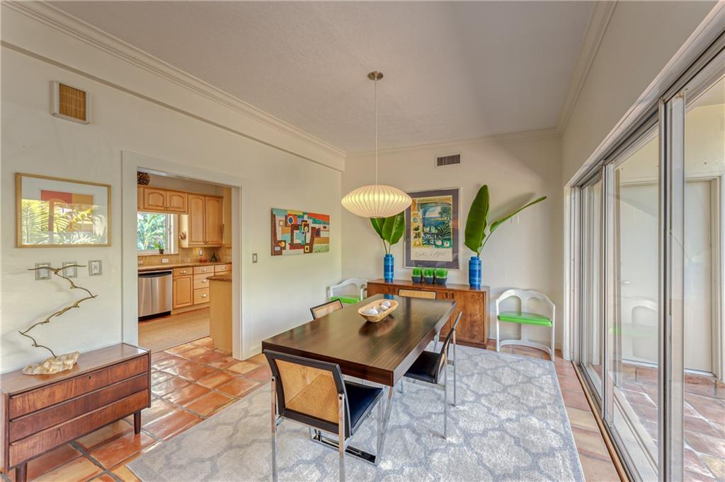 2112 Manatee Drive