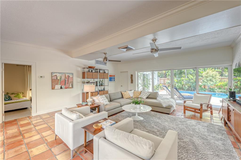 2112 Manatee Drive