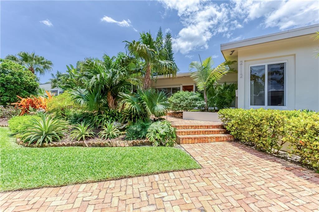 2112 Manatee Drive