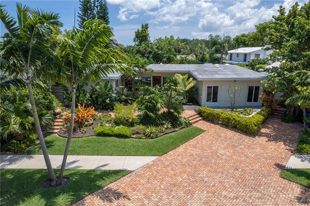 2112 Manatee Drive