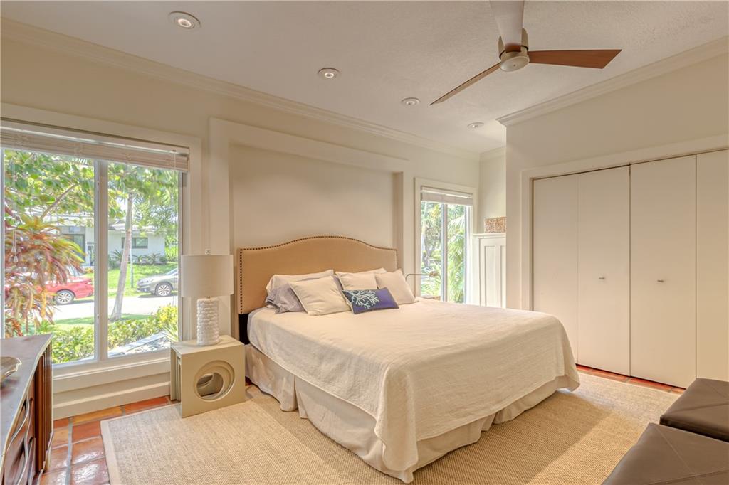 2112 Manatee Drive