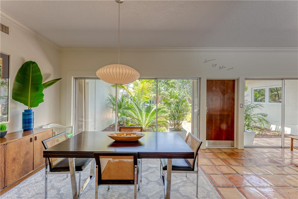2112 Manatee Drive