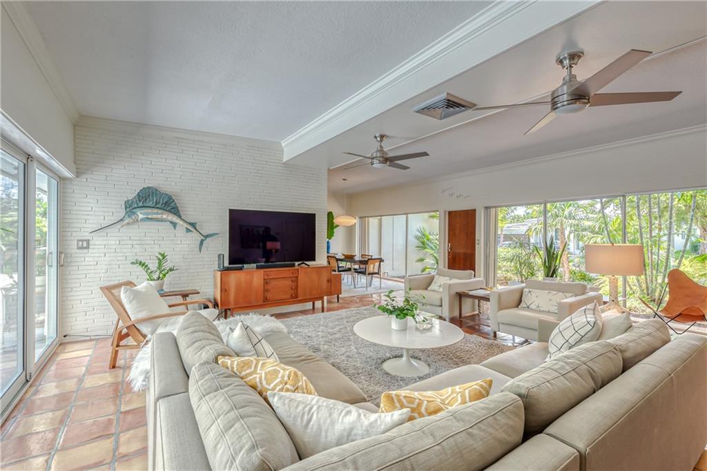2112 Manatee Drive