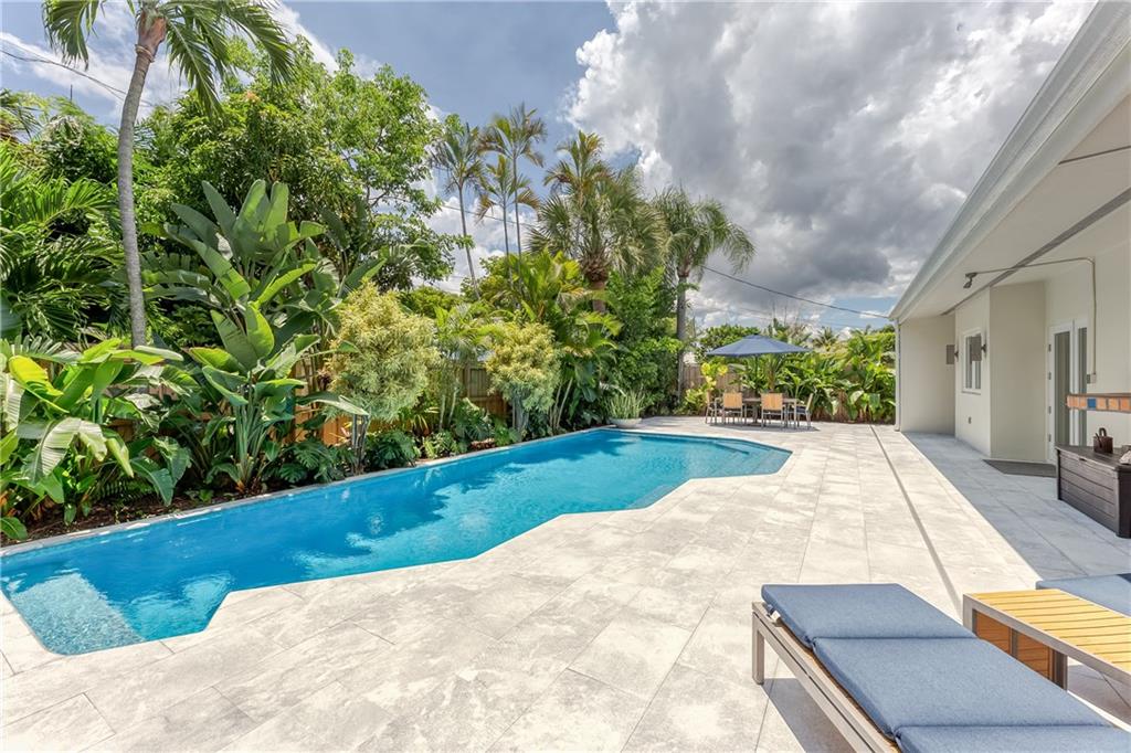 2112 Manatee Drive