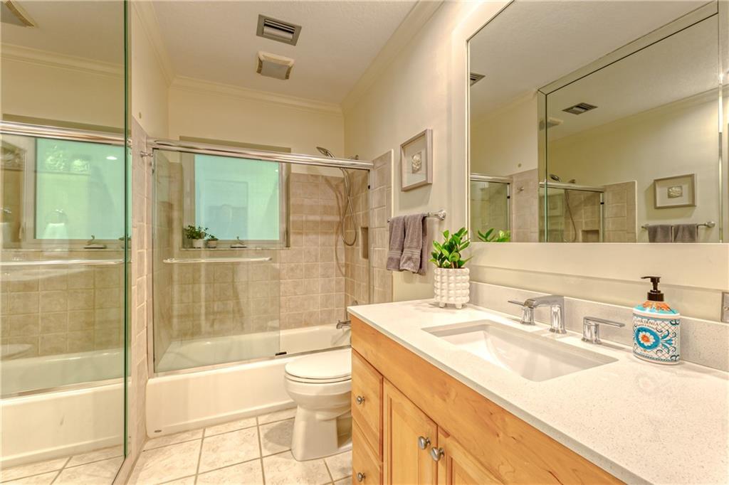 2112 Manatee Drive