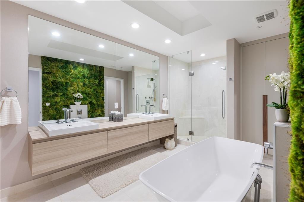 17301 Biscayne Blvd Unit: PHL6