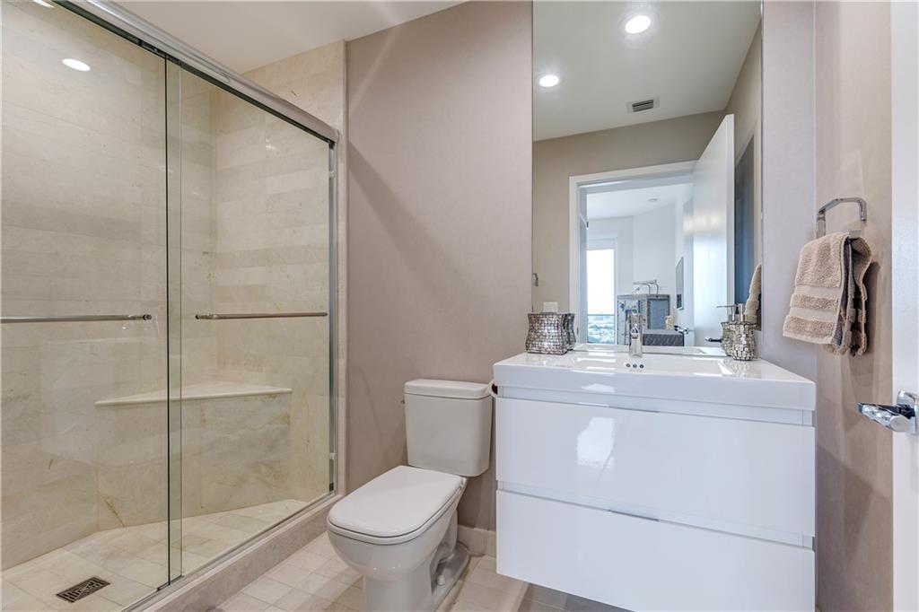 17301 Biscayne Blvd Unit: PHL6