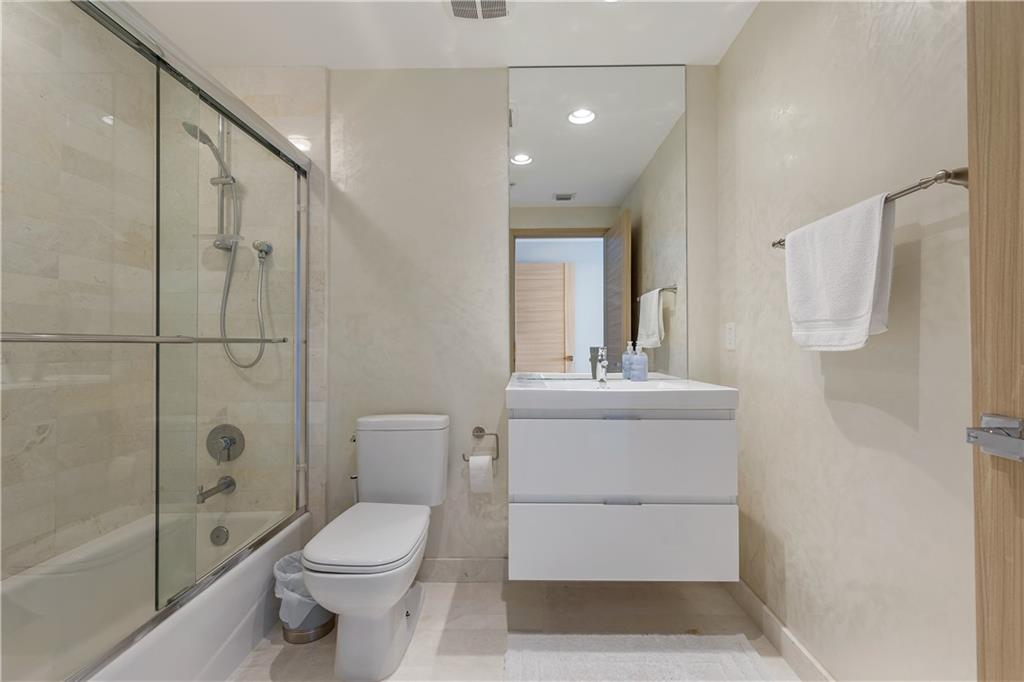 17301 Biscayne Blvd Unit: 1511