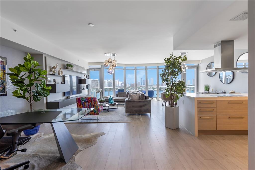 17301 Biscayne Blvd Unit: 1511