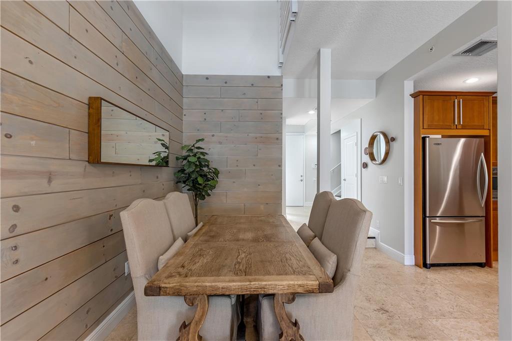 302 NE 8th Ave Unit: 0