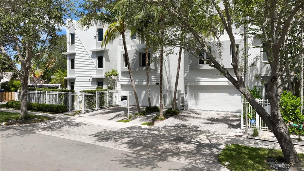 302 NE 8th Ave Unit: 0