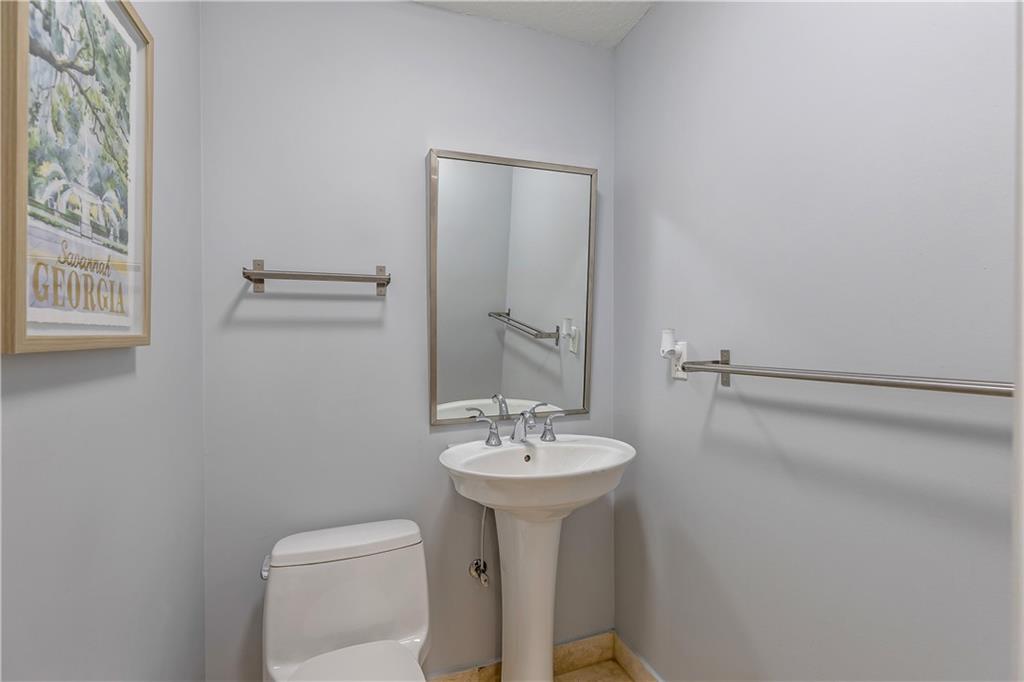 302 NE 8th Ave Unit: 0