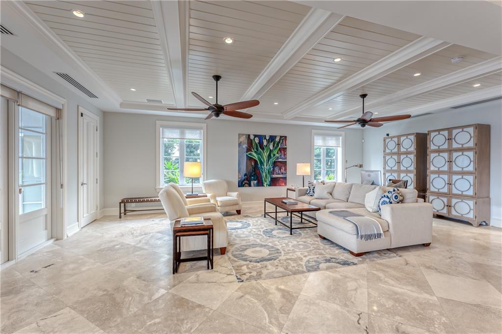 1313 E LAKE DR