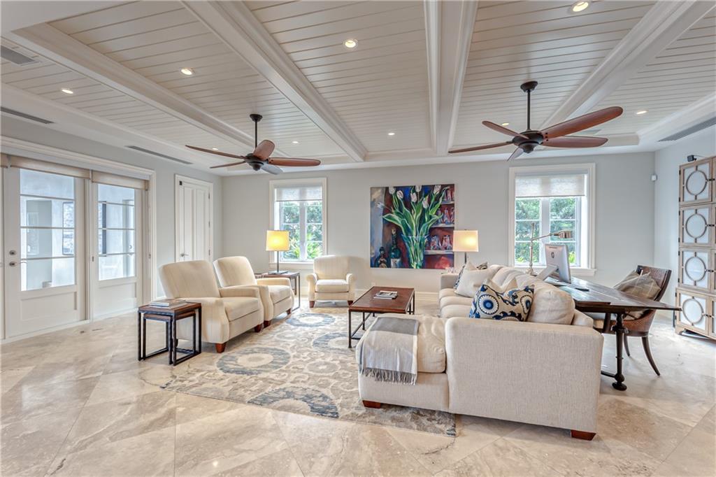 1313 E LAKE DR