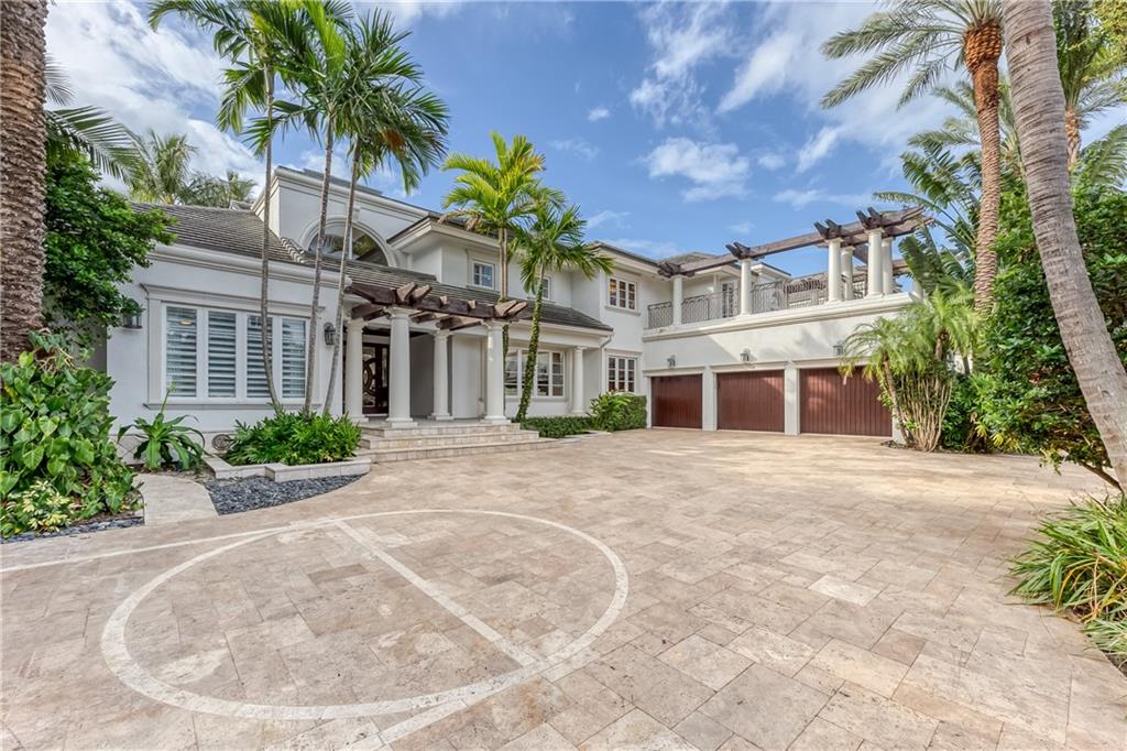 1313 E LAKE DR