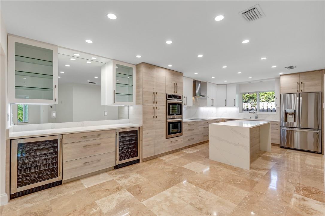 1951 SE 24 AVE