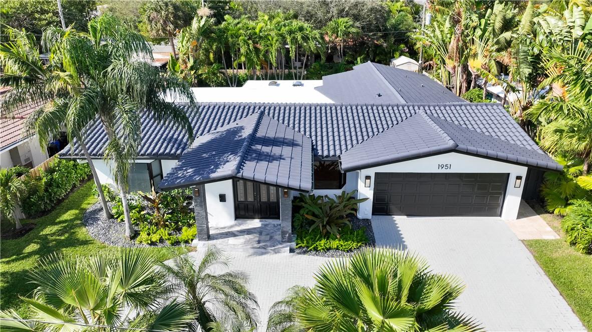 1951 SE 24 AVE