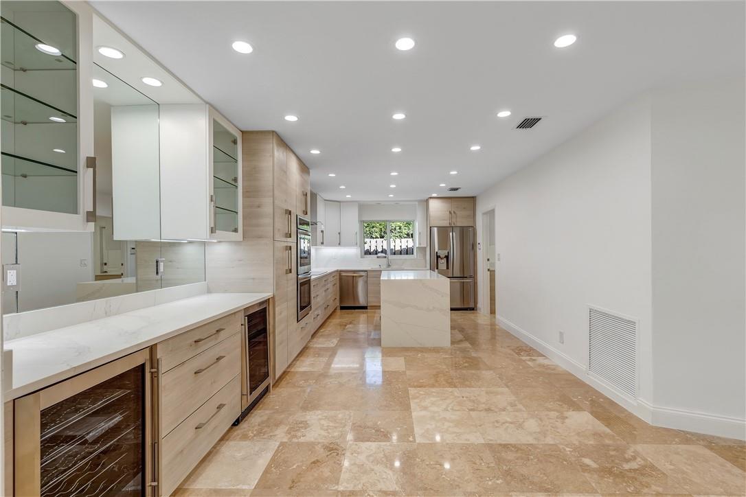 1951 SE 24 AVE