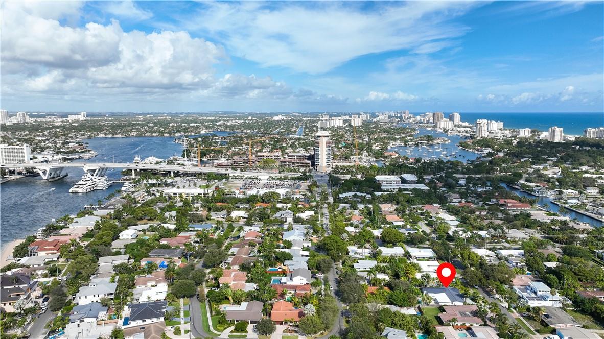 1951 SE 24 AVE
