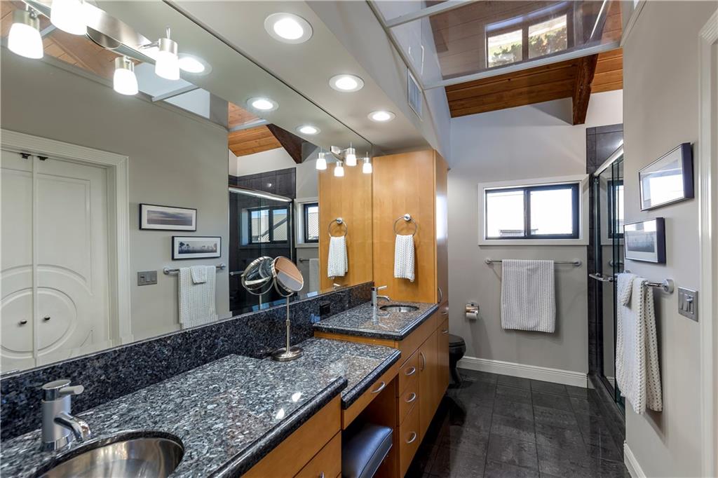 16 Portside Dr Unit: 16C