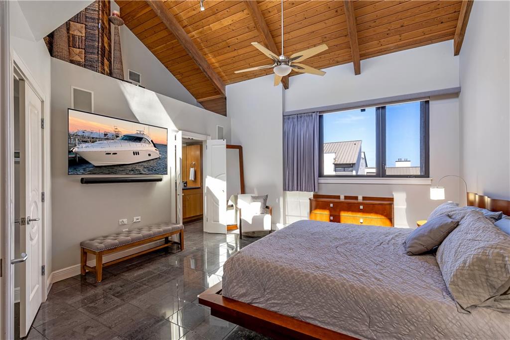 16 Portside Dr Unit: 16C