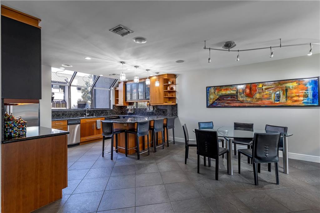 16 Portside Dr Unit: 16C