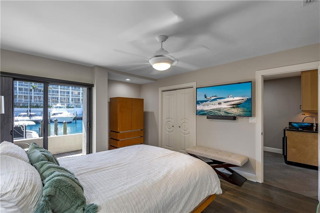 16 Portside Dr Unit: 16C