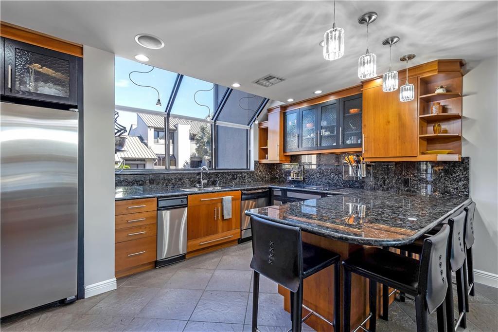 16 Portside Dr Unit: 16C