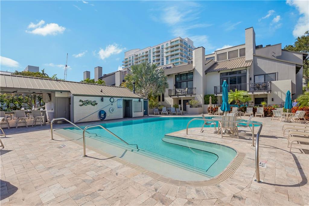 16 Portside Dr Unit: 16C