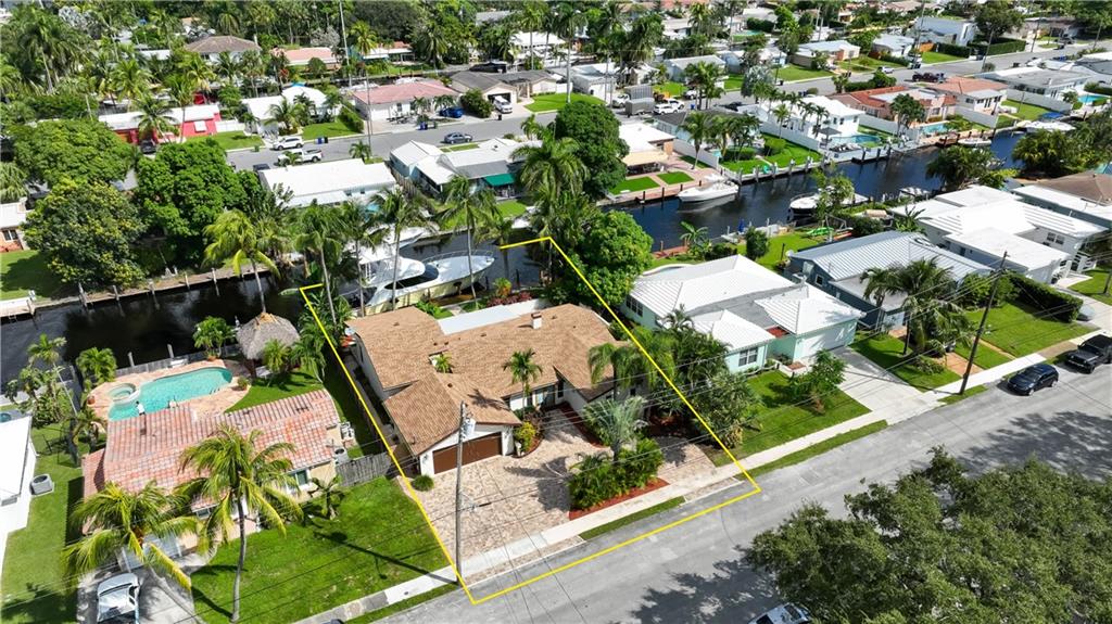 1319 Avocado Isle