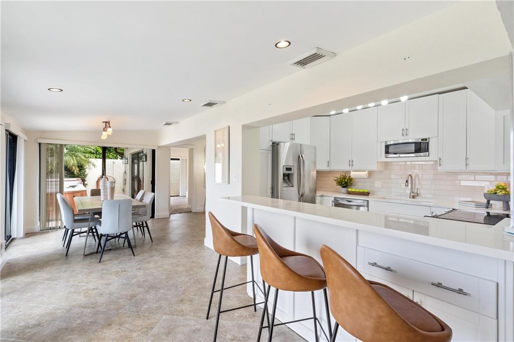 1319 Avocado Isle