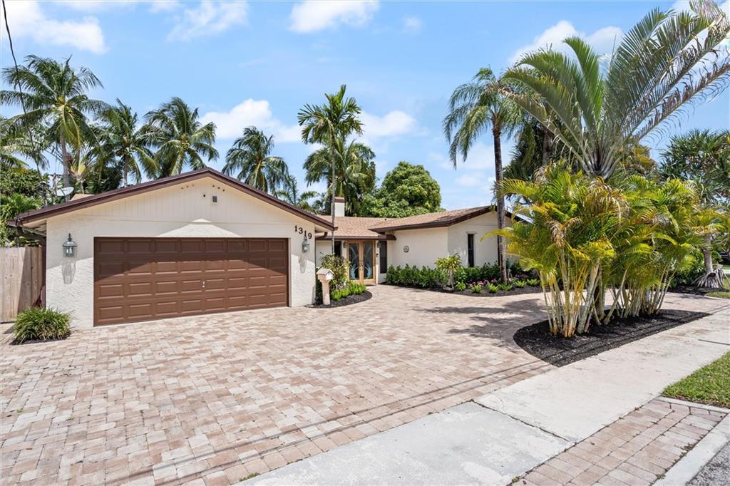 1319 Avocado Isle
