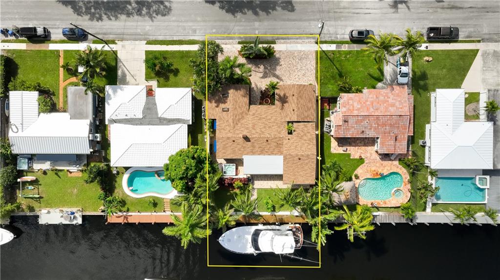 1319 Avocado Isle