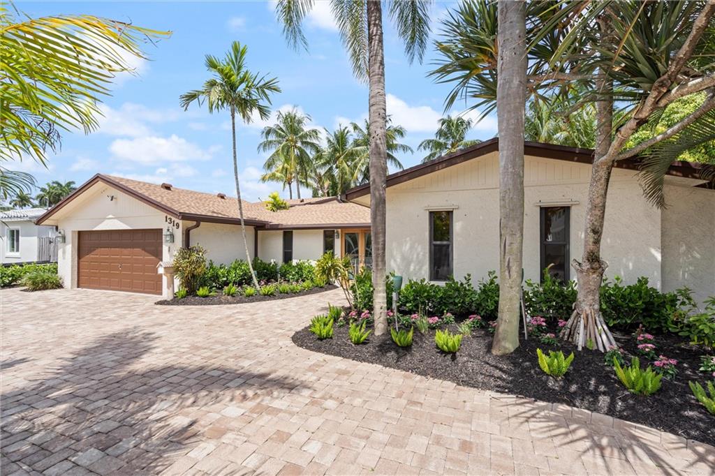 1319 Avocado Isle