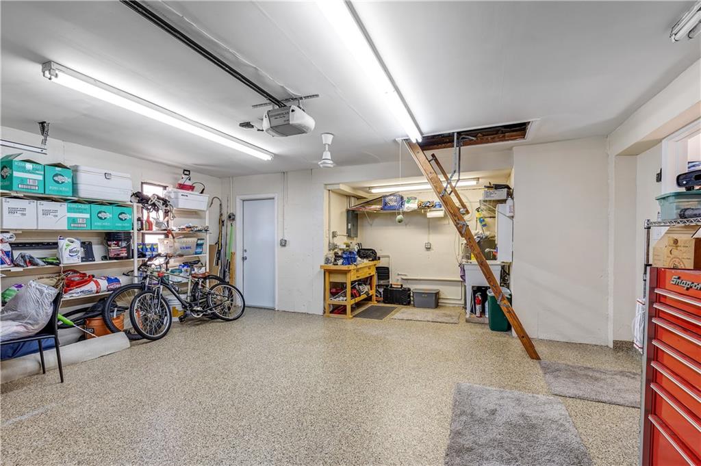1319 Avocado Isle