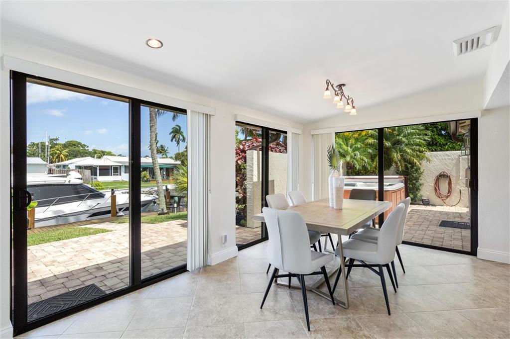 1319 Avocado Isle
