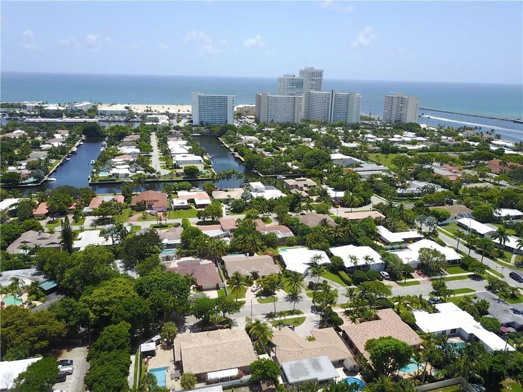 1823 Admirals Way