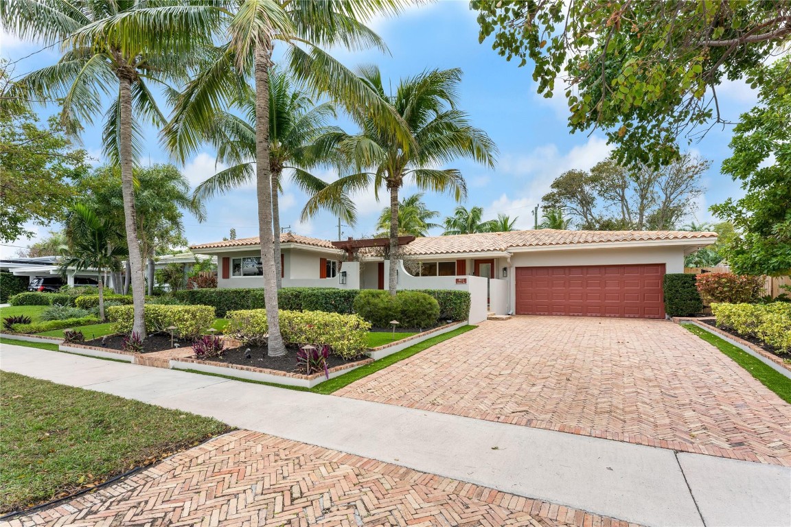 1823 Admirals Way