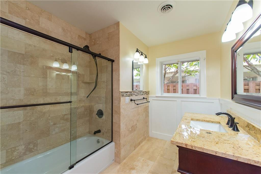 1823 Admirals Way