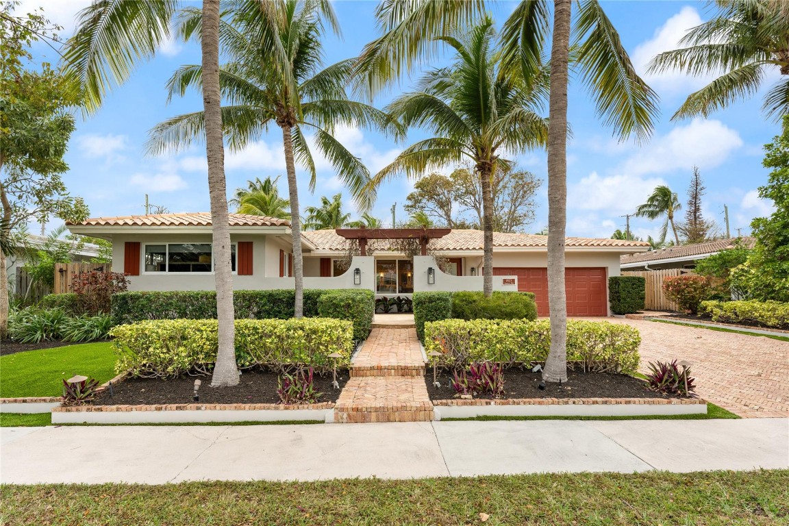 1823 Admirals Way