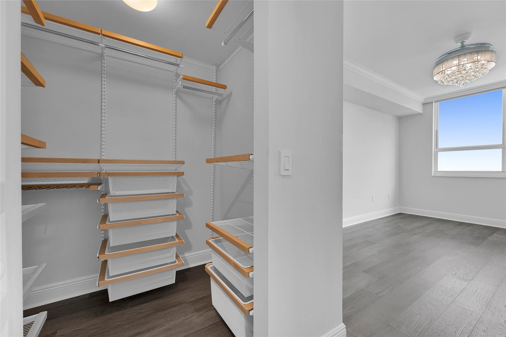 350 SE 2nd St 2450