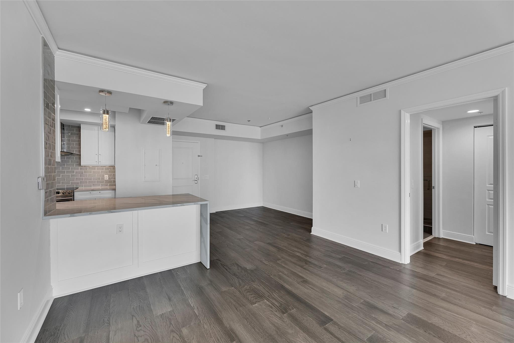 350 SE 2nd St 2450