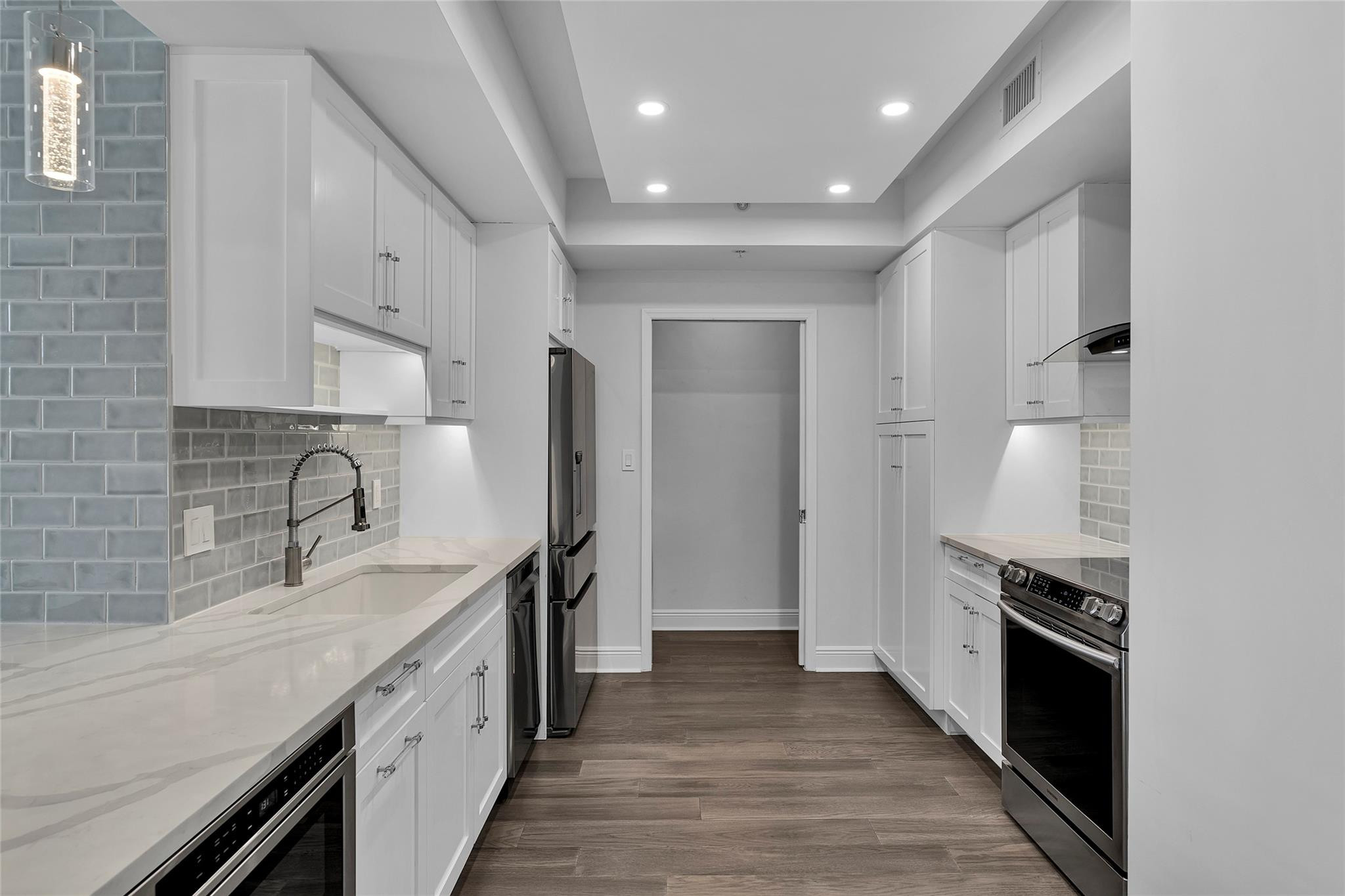 350 SE 2nd St 2450