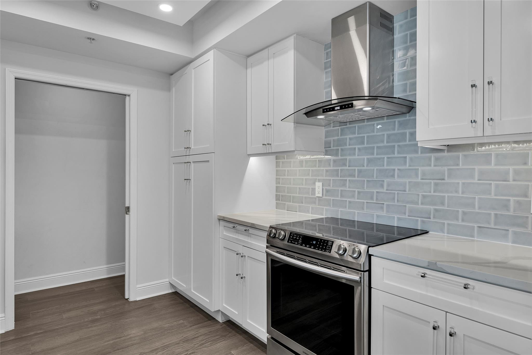 350 SE 2nd St 2450
