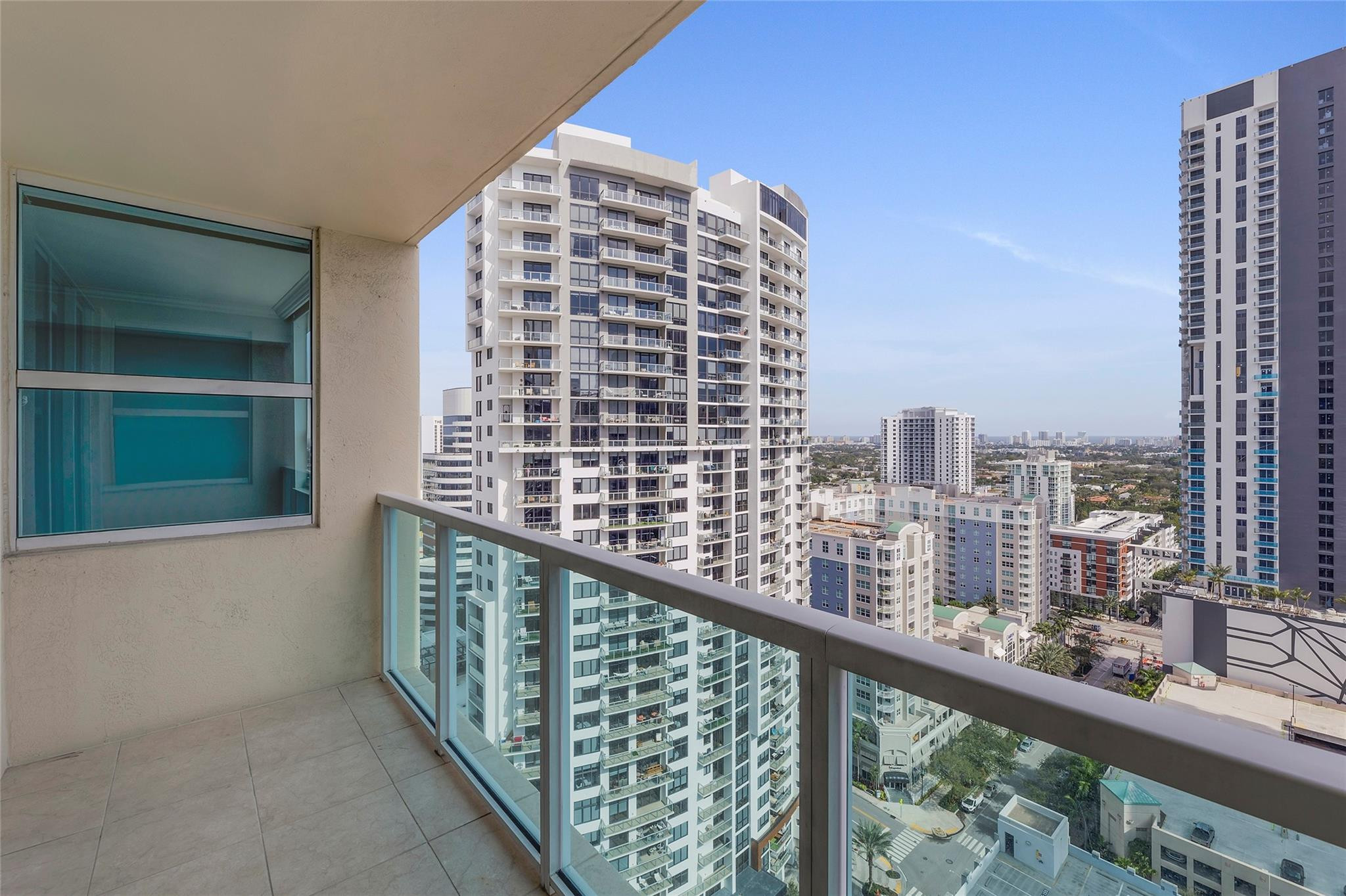 350 SE 2nd St 2450