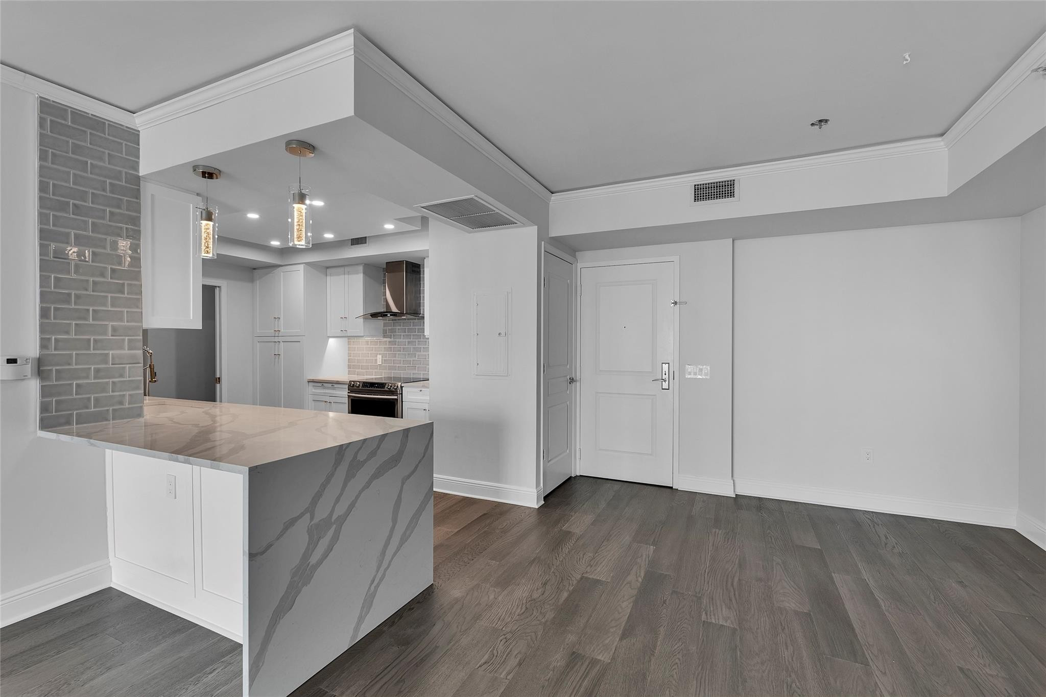 350 SE 2nd St 2450