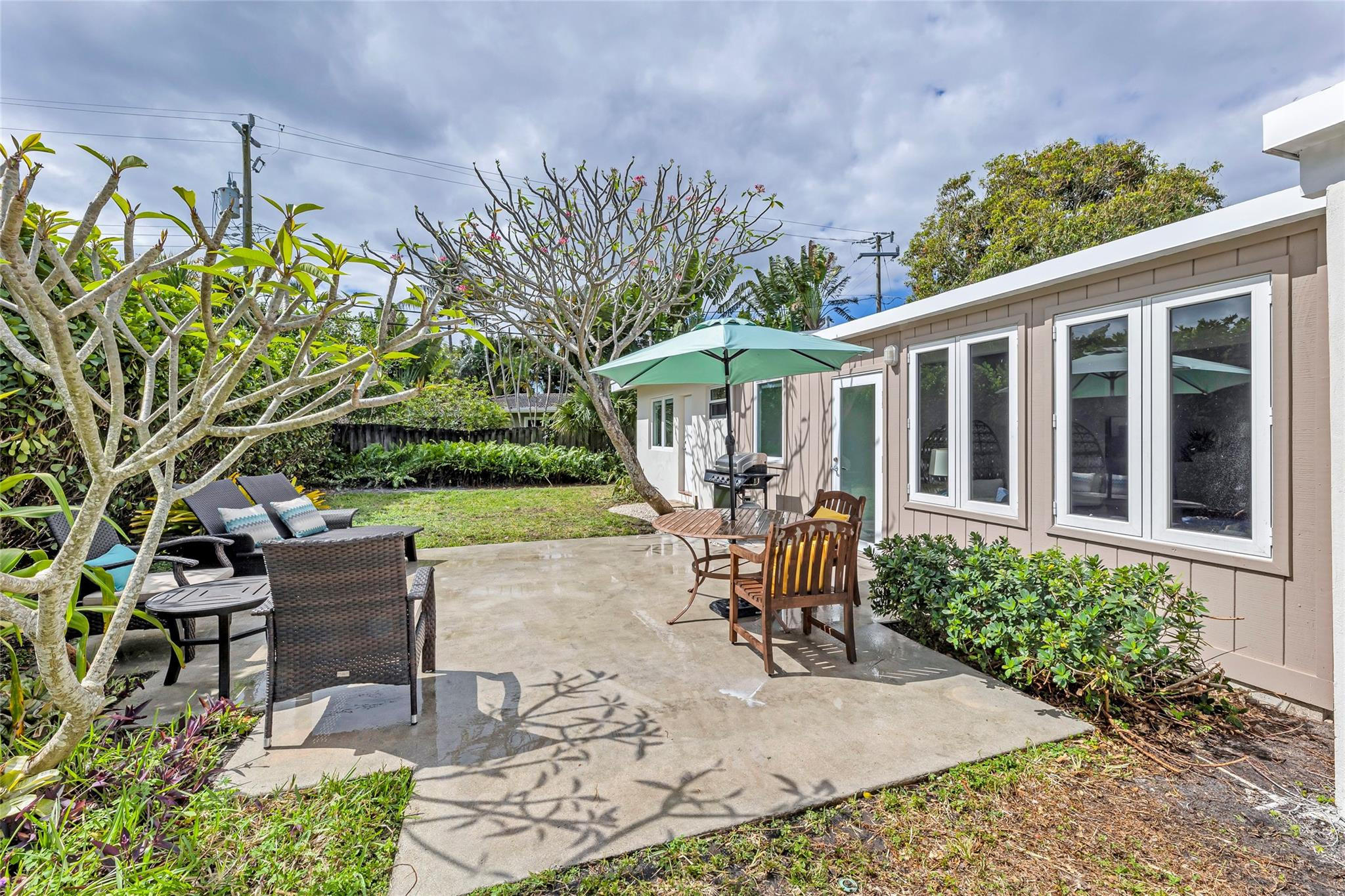 2006 NE 29th Ct