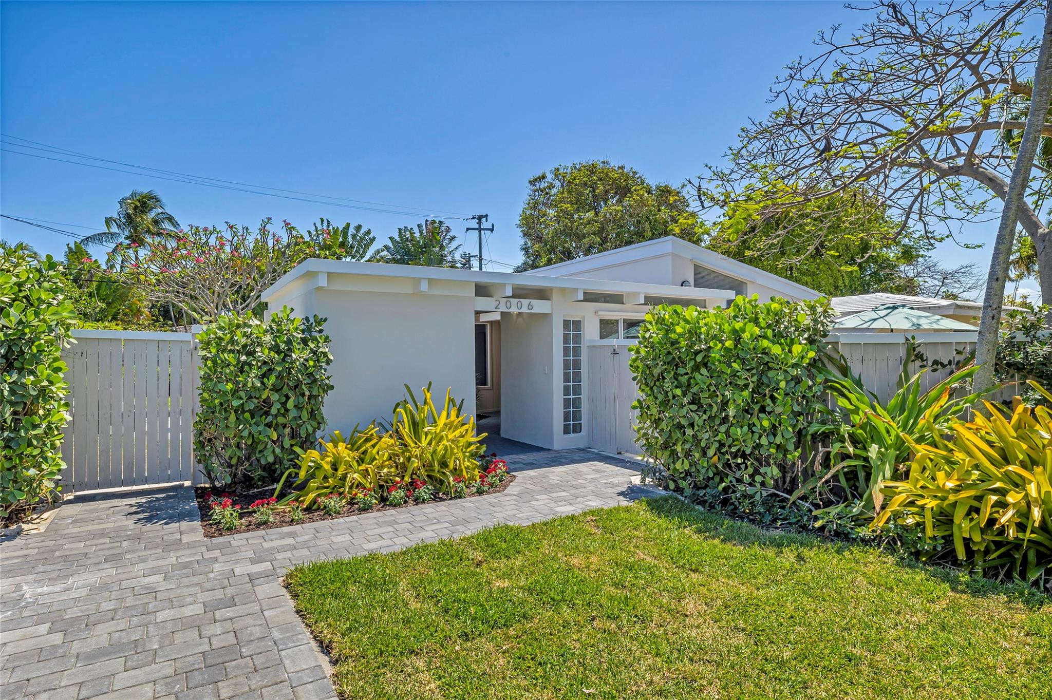 2006 NE 29th Ct