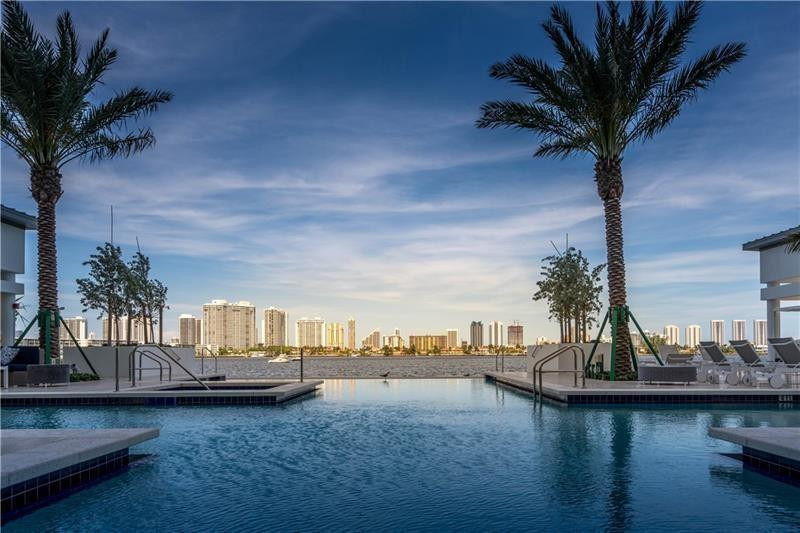 17301 Biscayne Blvd LPH-6