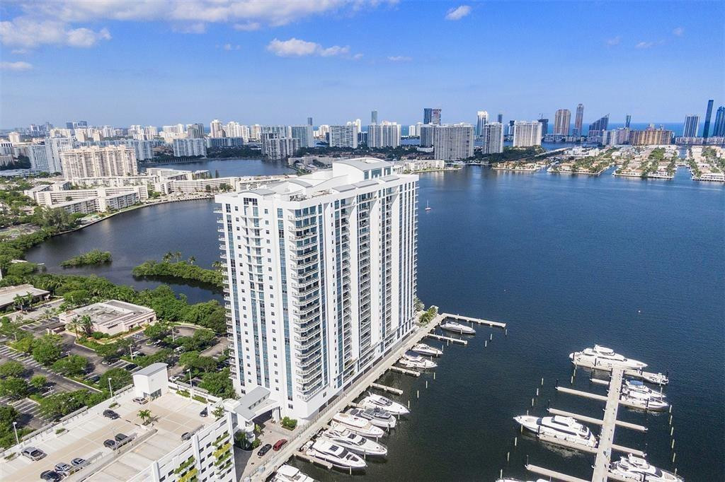 17301 Biscayne Blvd LPH-6